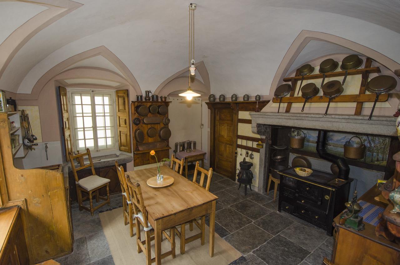Palazzo Gamboni Swiss Historic Hotel Comologno Εξωτερικό φωτογραφία